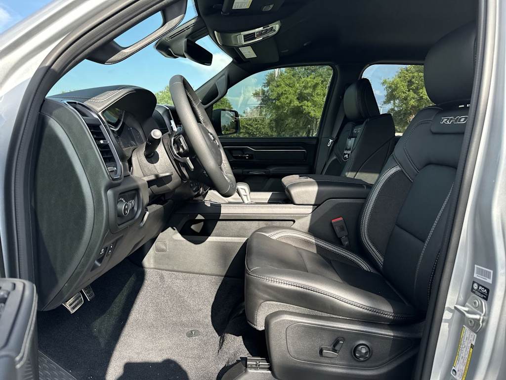 Thumbnail: 2026 RAM 1500 - 9