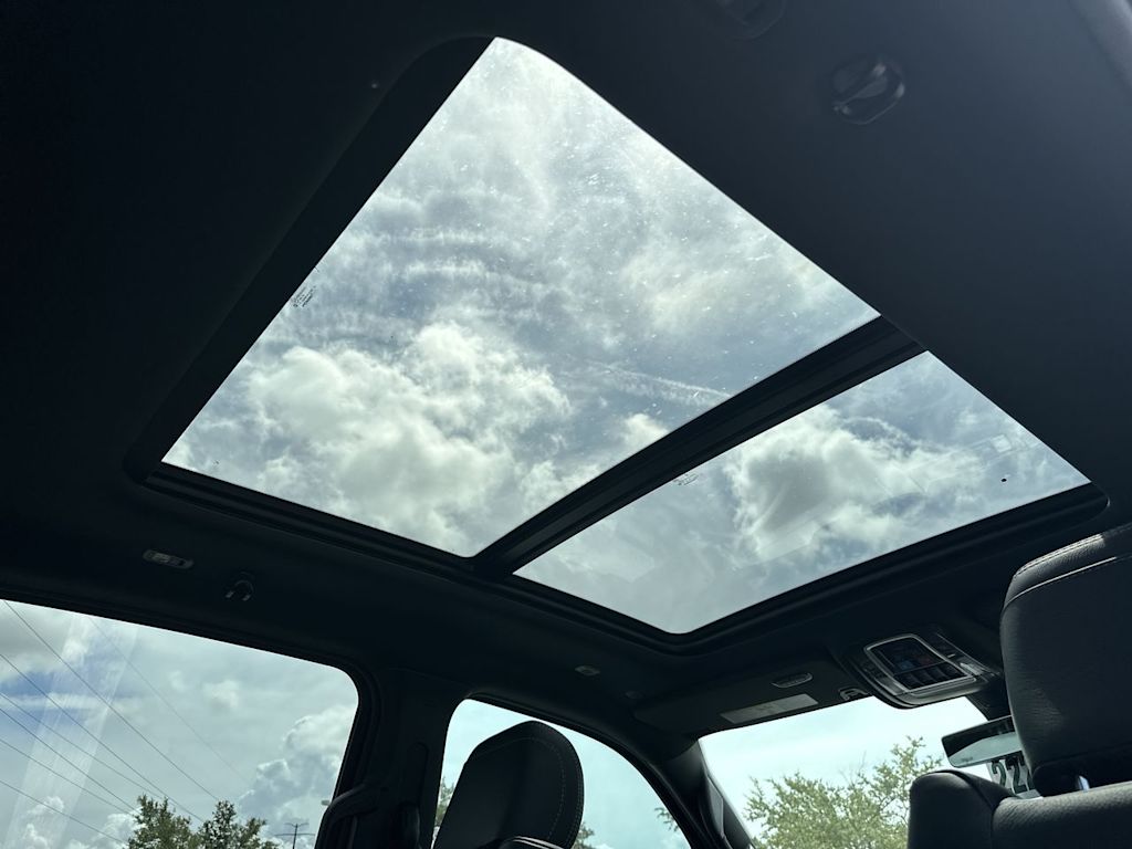 Thumbnail: 2026 RAM 1500 - 30