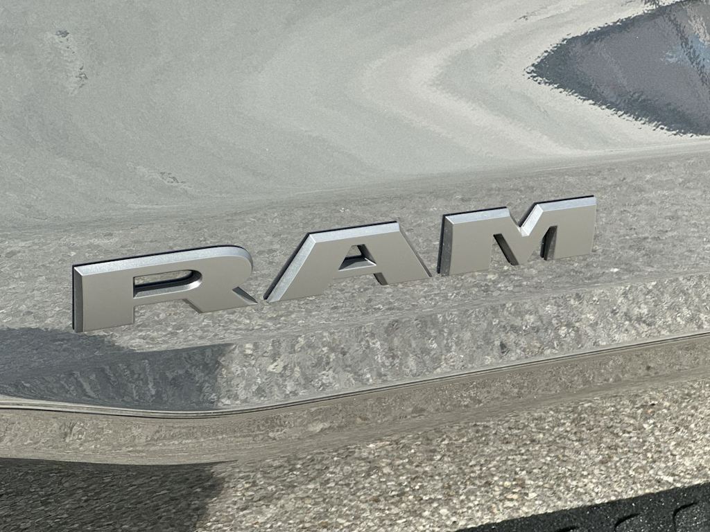 Thumbnail: 2026 RAM 1500 - 7