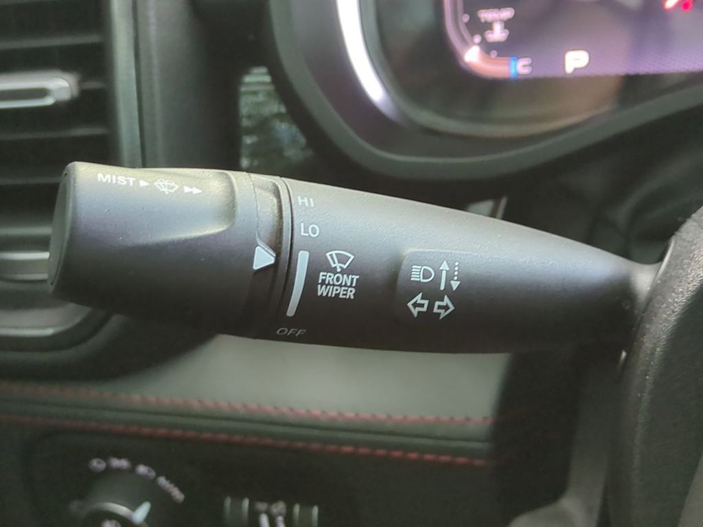 Thumbnail: 2025 RAM 1500 - 33