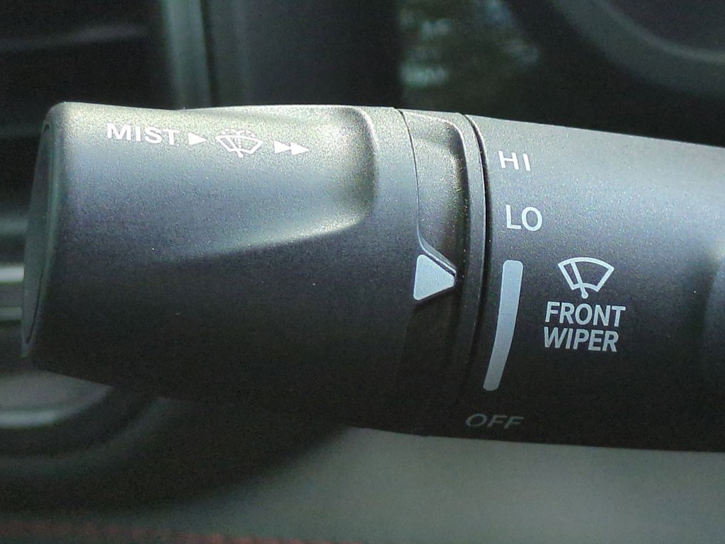 Thumbnail: 2025 RAM 1500 - 15