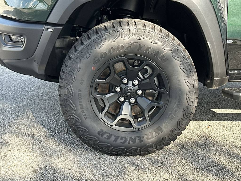 Thumbnail: 2026 RAM 1500 - 8