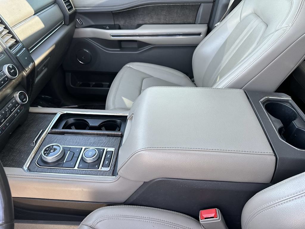 Thumbnail: 2021 Ford Expedition MAX - 28