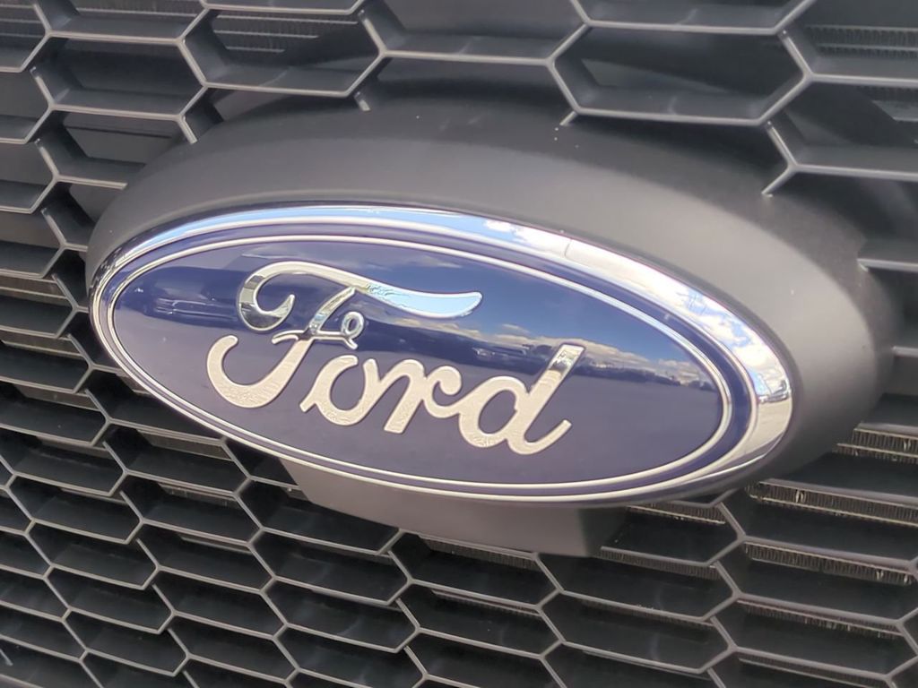 Thumbnail: 2023 Ford Transit Series - 7