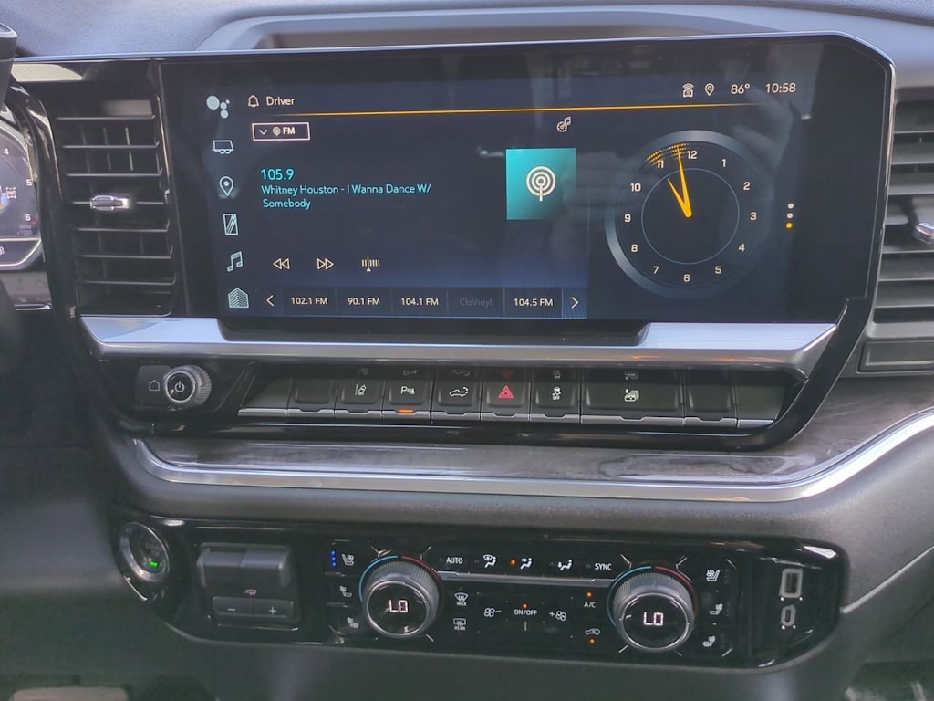 Thumbnail: 2024 Chevrolet Silverado 2500 - 15