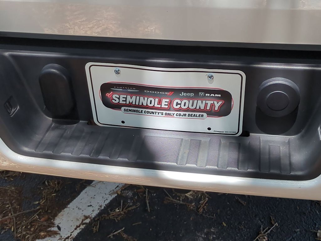 Thumbnail: 2022 Chevrolet Colorado - 35