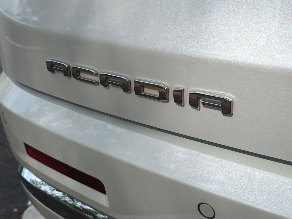 Thumbnail: 2022 GMC Acadia - 25
