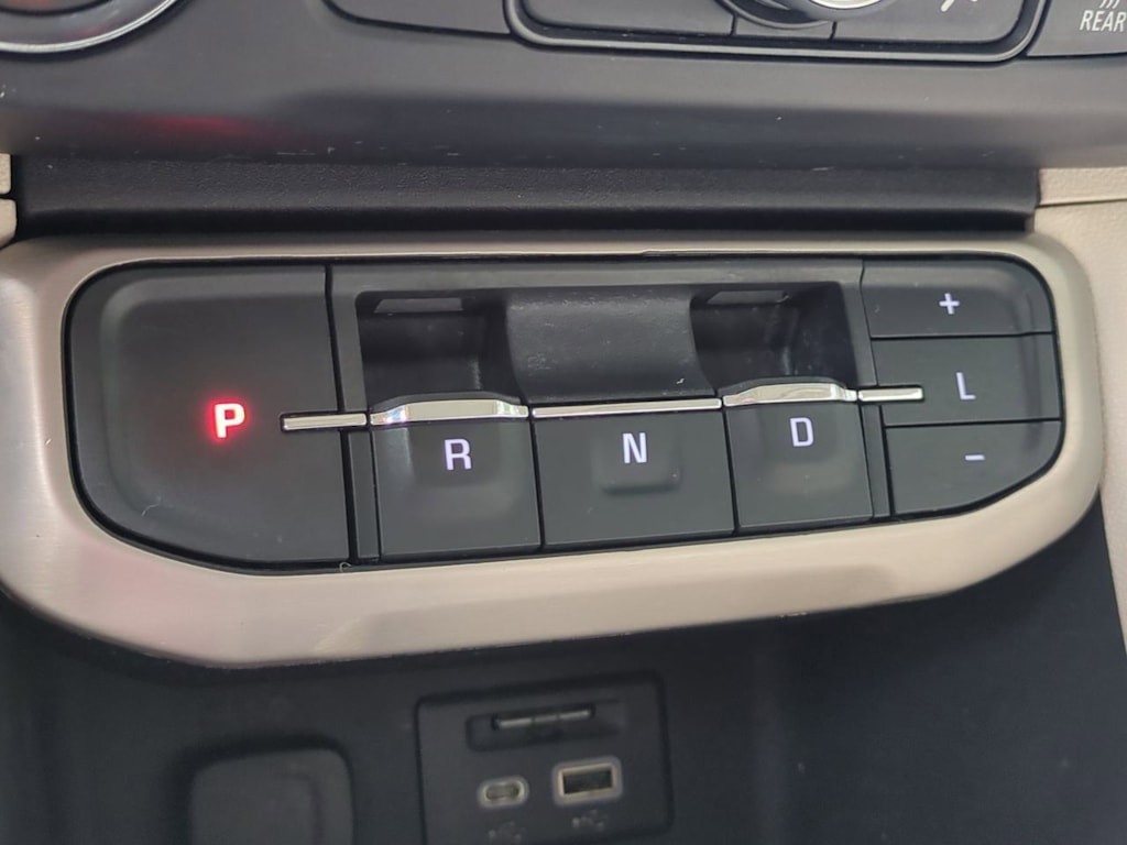 Thumbnail: 2022 GMC Acadia - 36