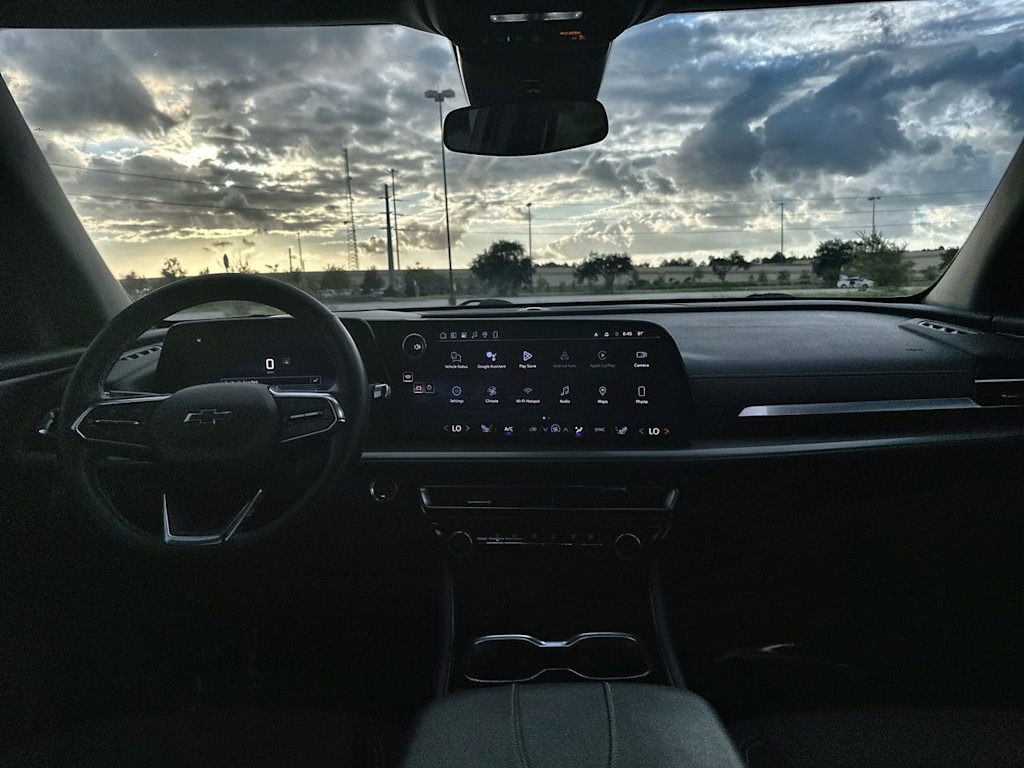 Thumbnail: 2024 Chevrolet Traverse - 2