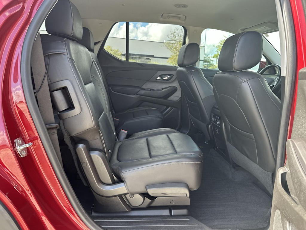 Thumbnail: 2020 Chevrolet Traverse - 27