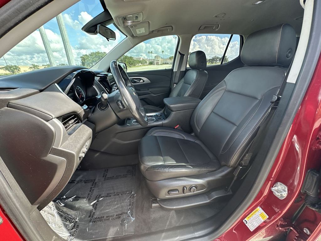 Thumbnail: 2020 Chevrolet Traverse - 12