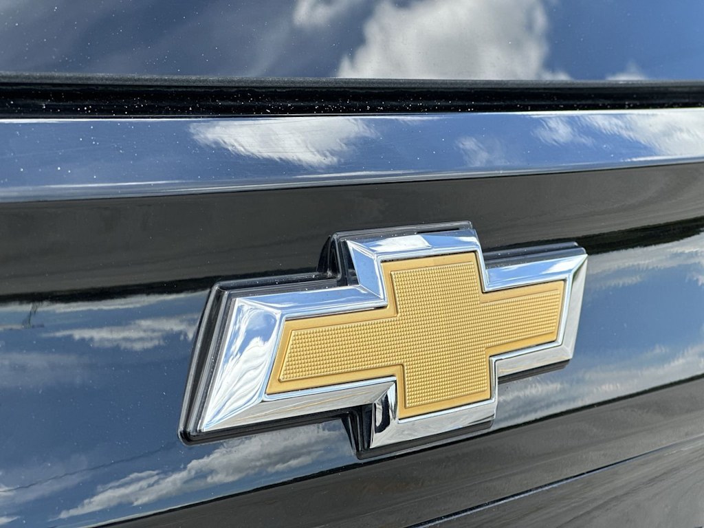 Thumbnail: 2025 Chevrolet Tahoe - 24