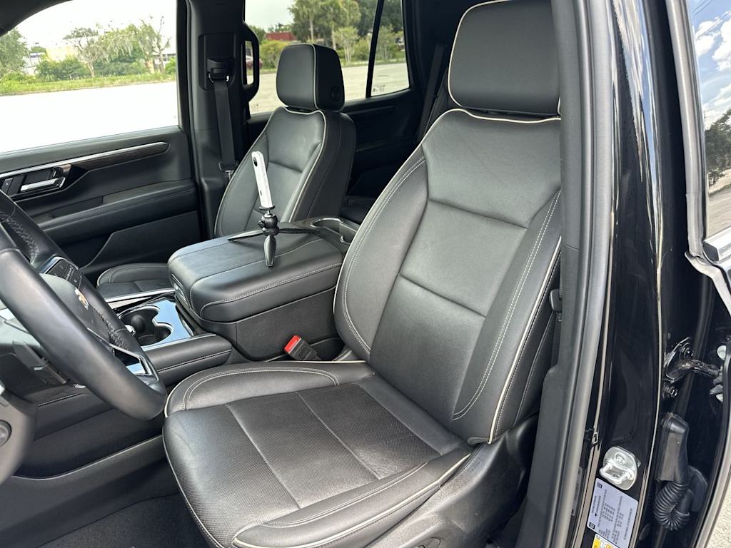 Thumbnail: 2025 Chevrolet Tahoe - 10