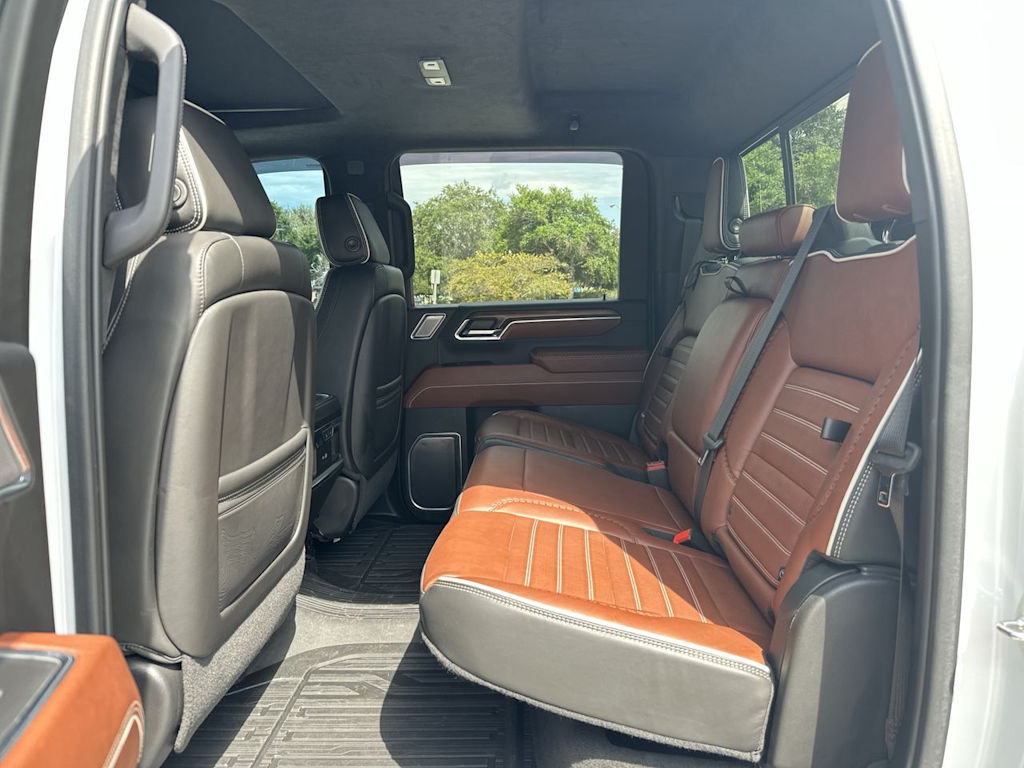 Thumbnail: 2024 GMC Sierra 2500 - 28
