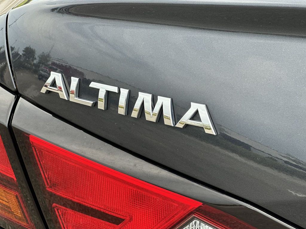 Thumbnail: 2020 Nissan Altima - 22