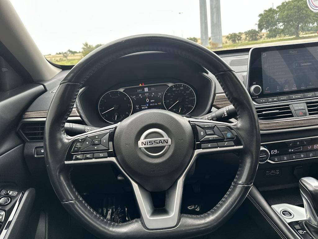 Thumbnail: 2020 Nissan Altima - 10