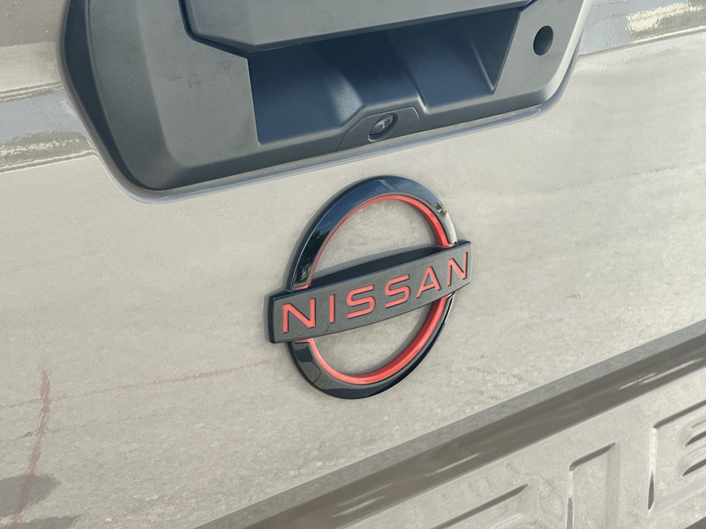 Thumbnail: 2024 Nissan Frontier - 24
