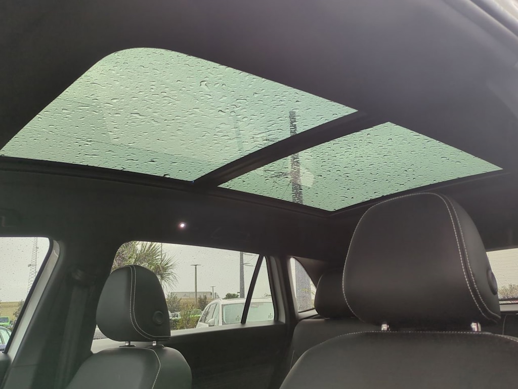 Thumbnail: 2023 Volkswagen Atlas - 27