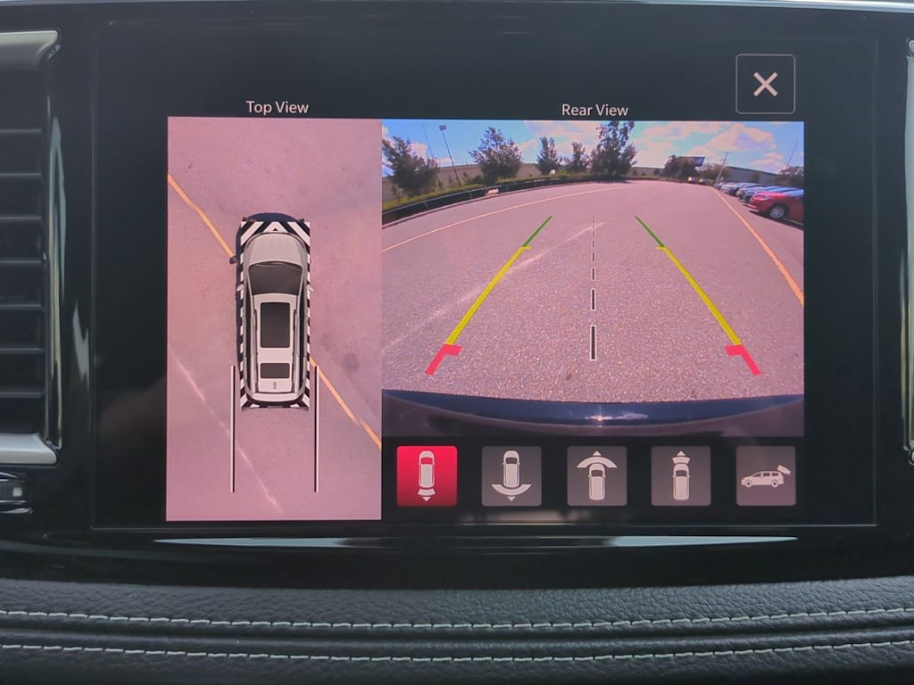 Thumbnail: 2026 Chrysler Pacifica - 32