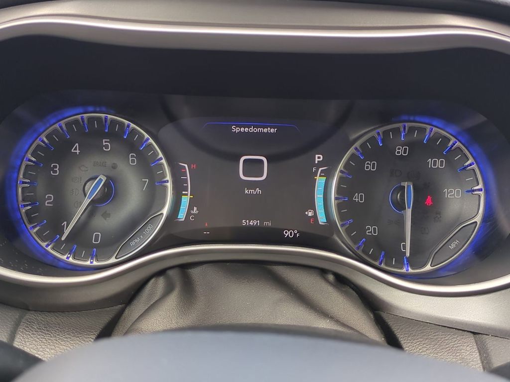 Thumbnail: 2023 Chrysler Pacifica - 34