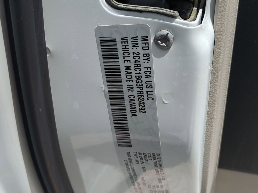 Thumbnail: 2023 Chrysler Pacifica - 36
