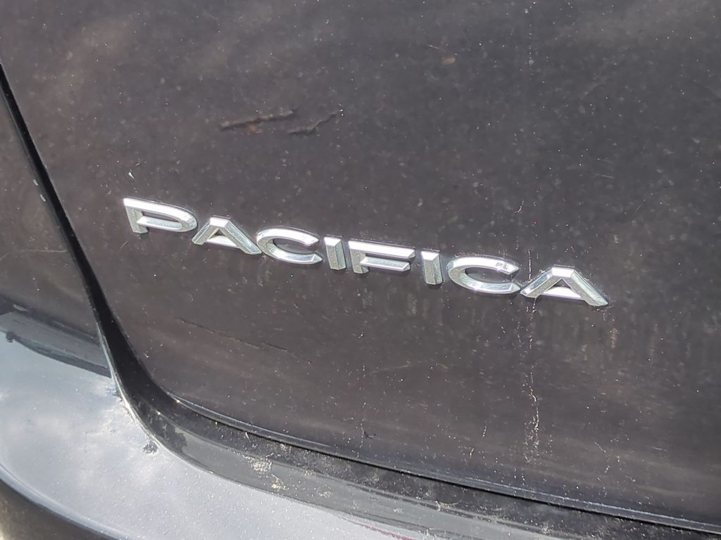 Thumbnail: 2023 Chrysler Pacifica - 23