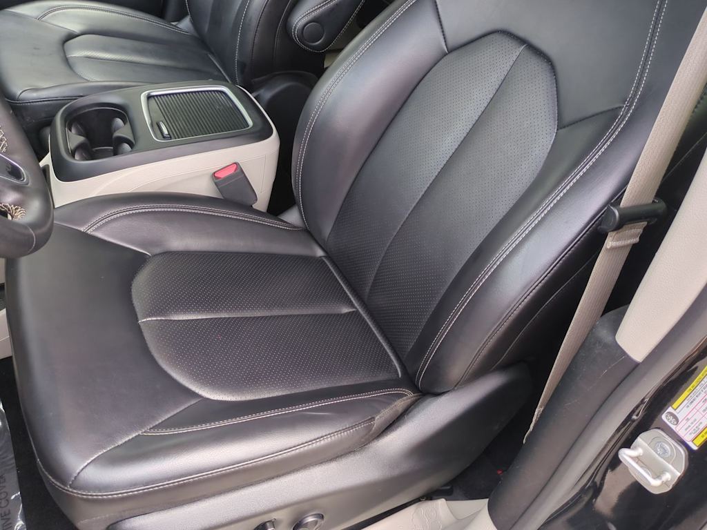 Thumbnail: 2023 Chrysler Pacifica - 11