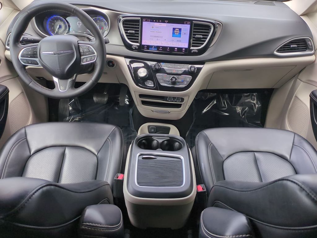 Thumbnail: 2023 Chrysler Pacifica - 10