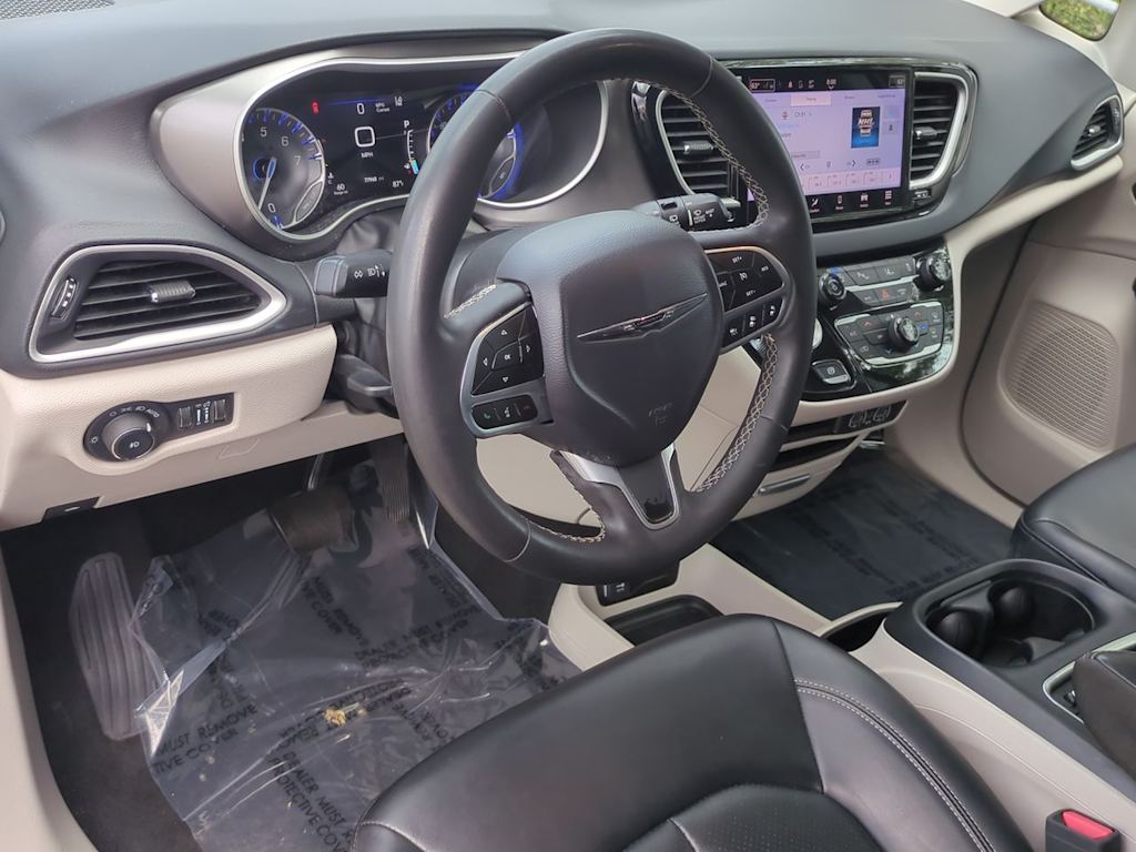 Thumbnail: 2023 Chrysler Pacifica - 2