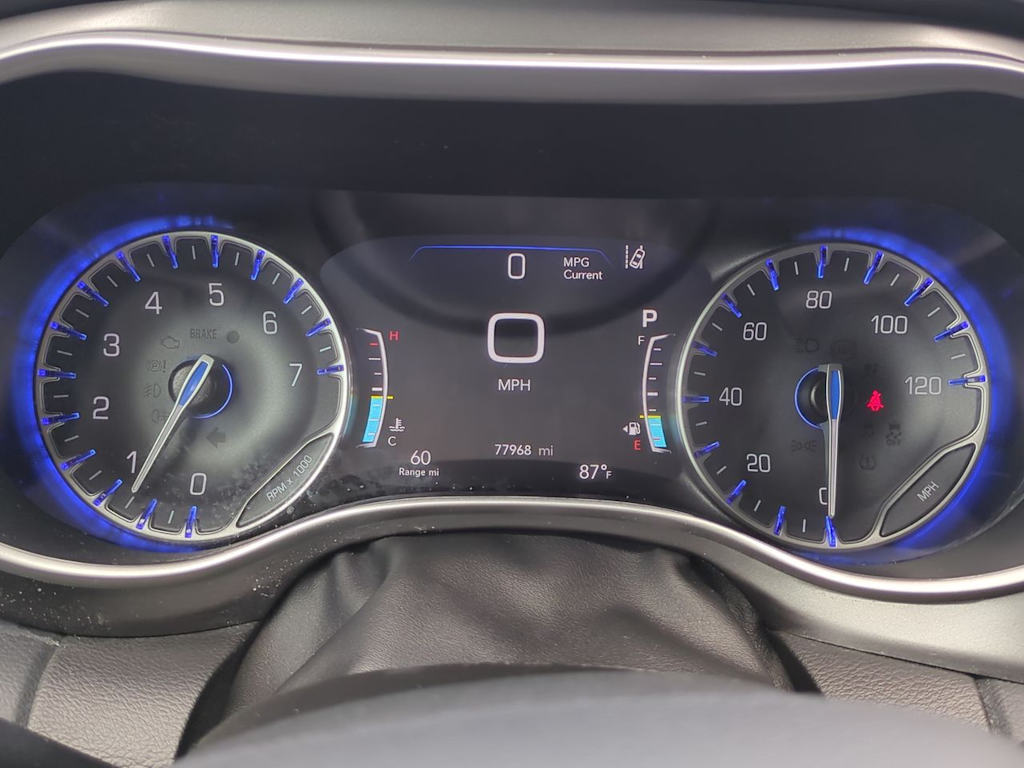 Thumbnail: 2023 Chrysler Pacifica - 34