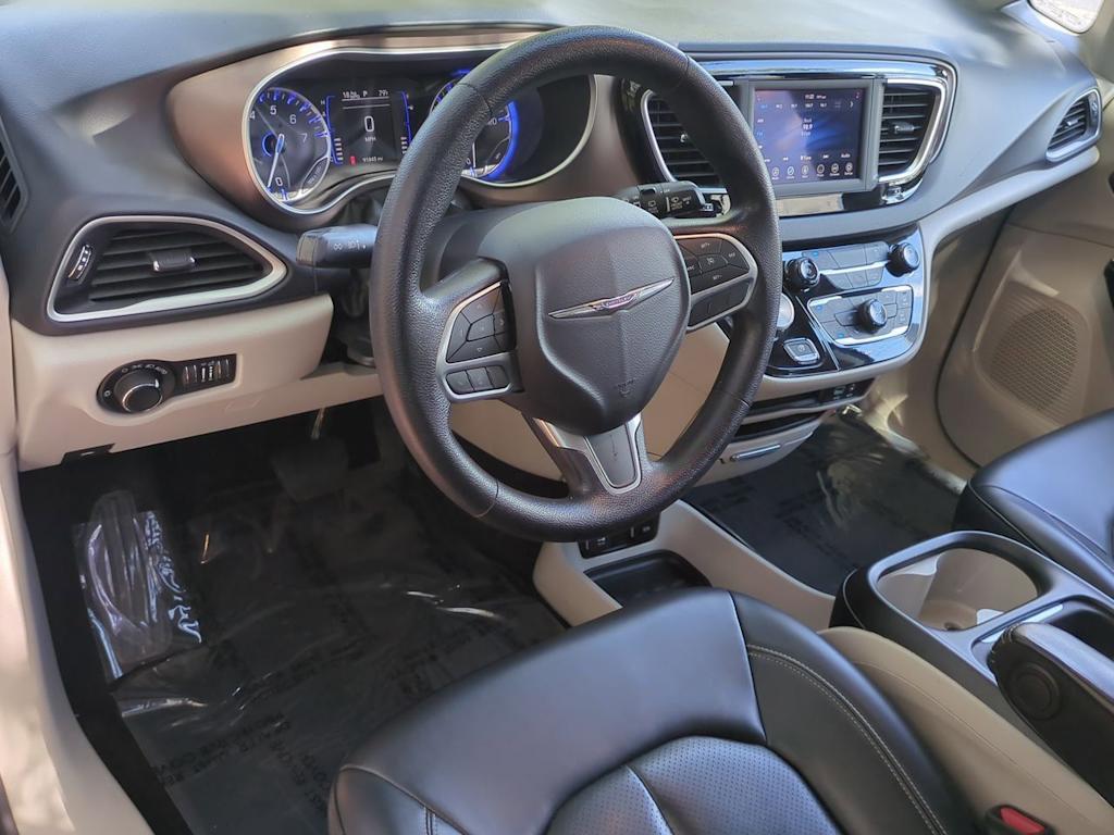 Thumbnail: 2020 Chrysler Voyager - 2