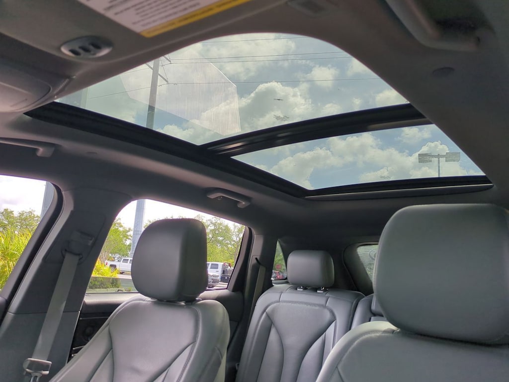 Thumbnail: 2020 Lincoln Nautilus - 27
