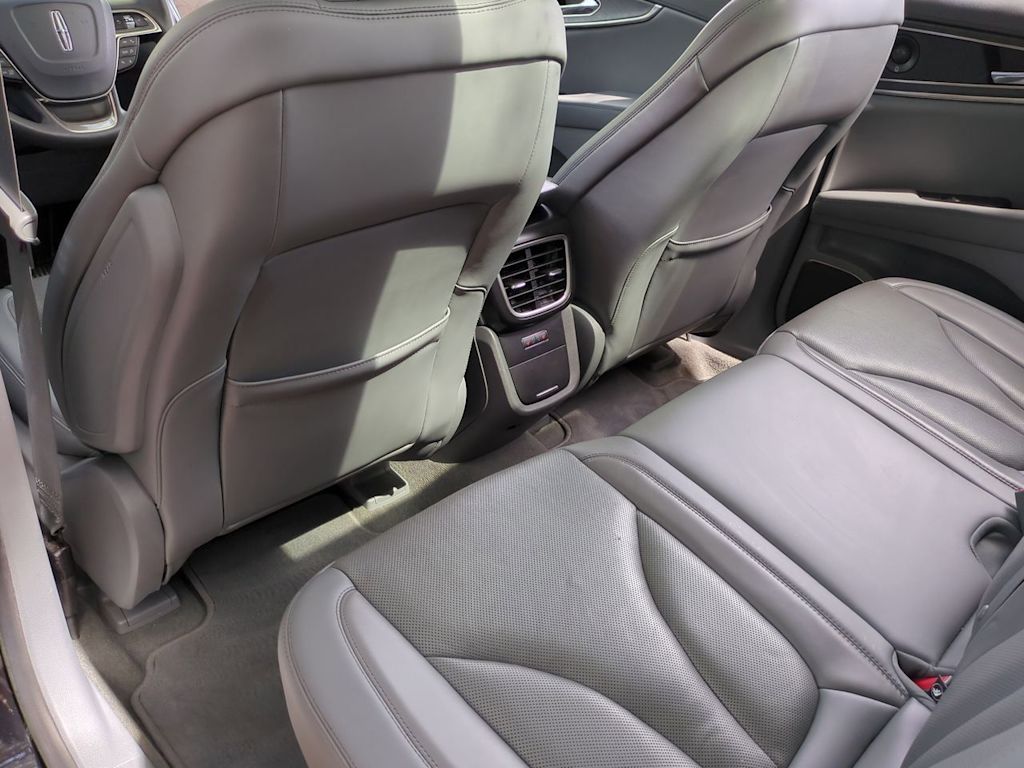 Thumbnail: 2020 Lincoln Nautilus - 13
