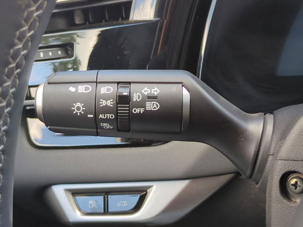 Thumbnail: 2023 Lexus RX - 32