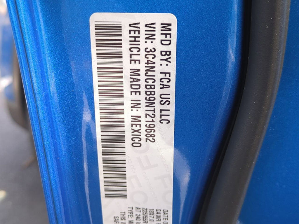 Thumbnail: 2022 Jeep Compass - 20