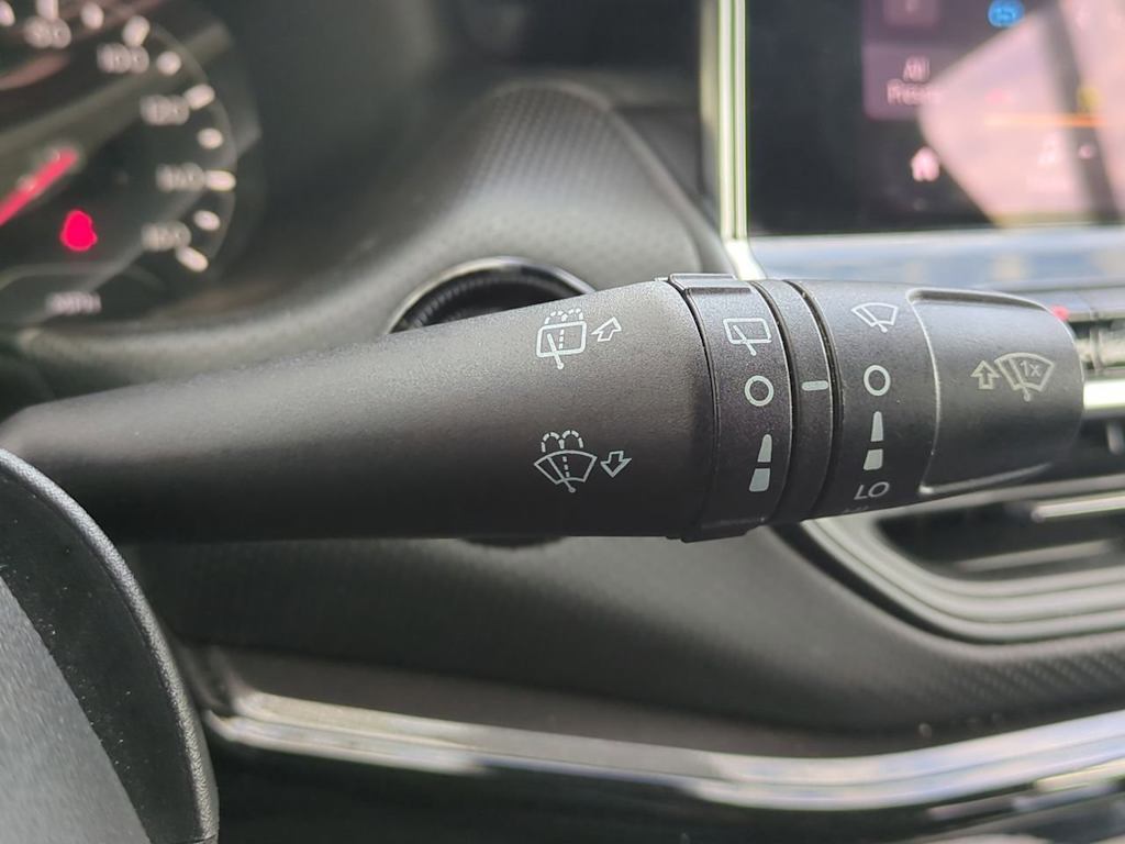 Thumbnail: 2022 Jeep Compass - 17