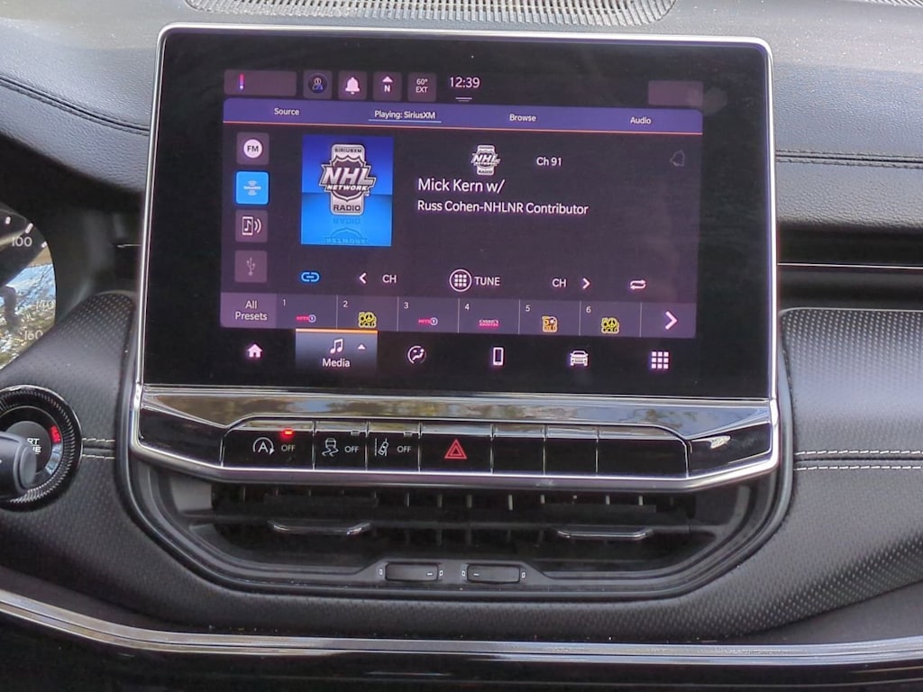 Thumbnail: 2022 Jeep Compass - 15