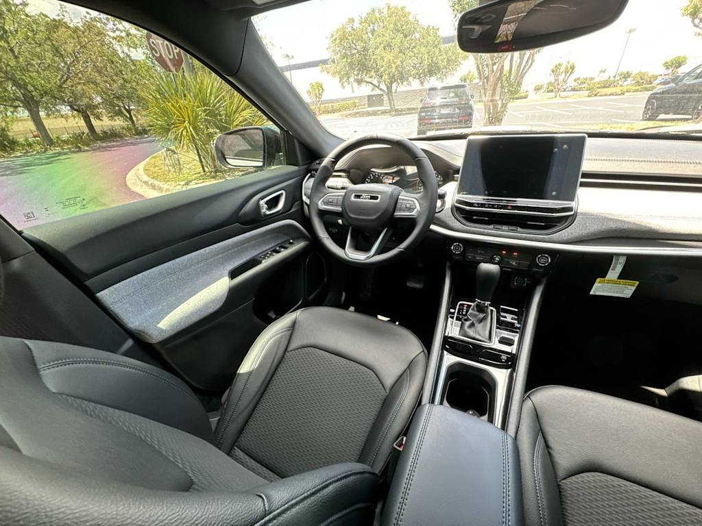 Thumbnail: 2024 Jeep Compass - 14