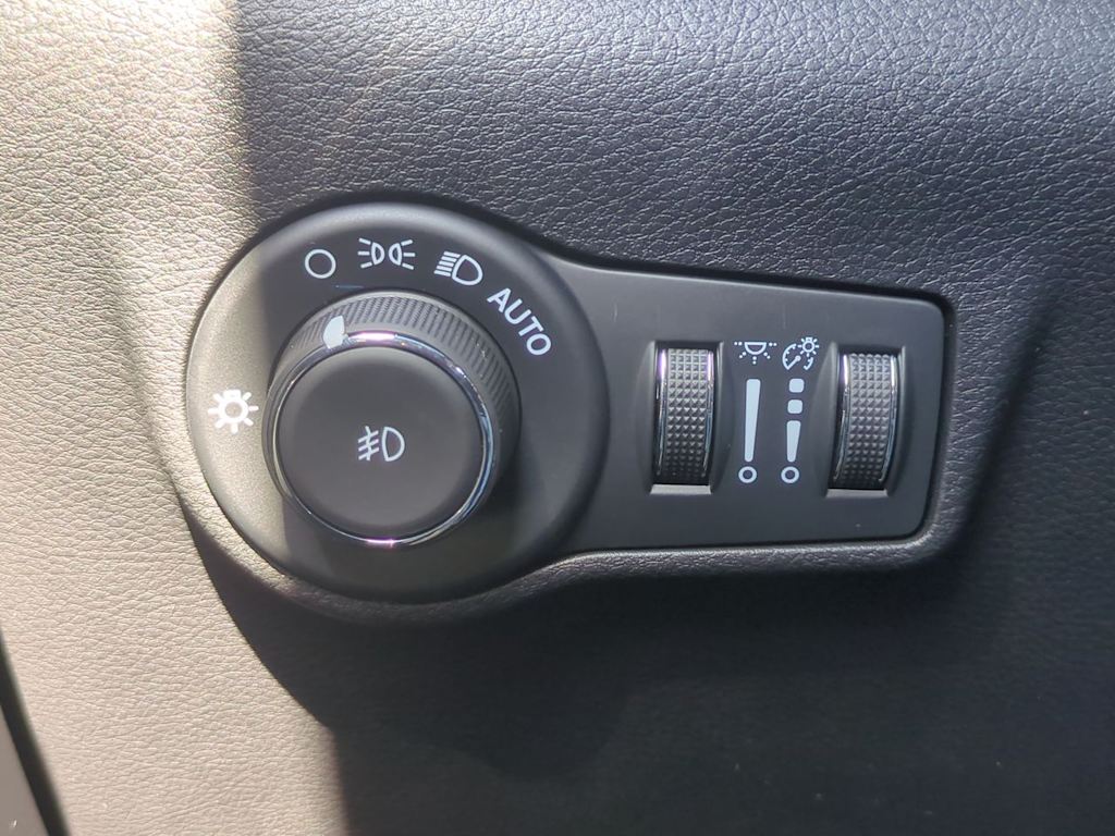 Thumbnail: 2026 Jeep Compass - 19