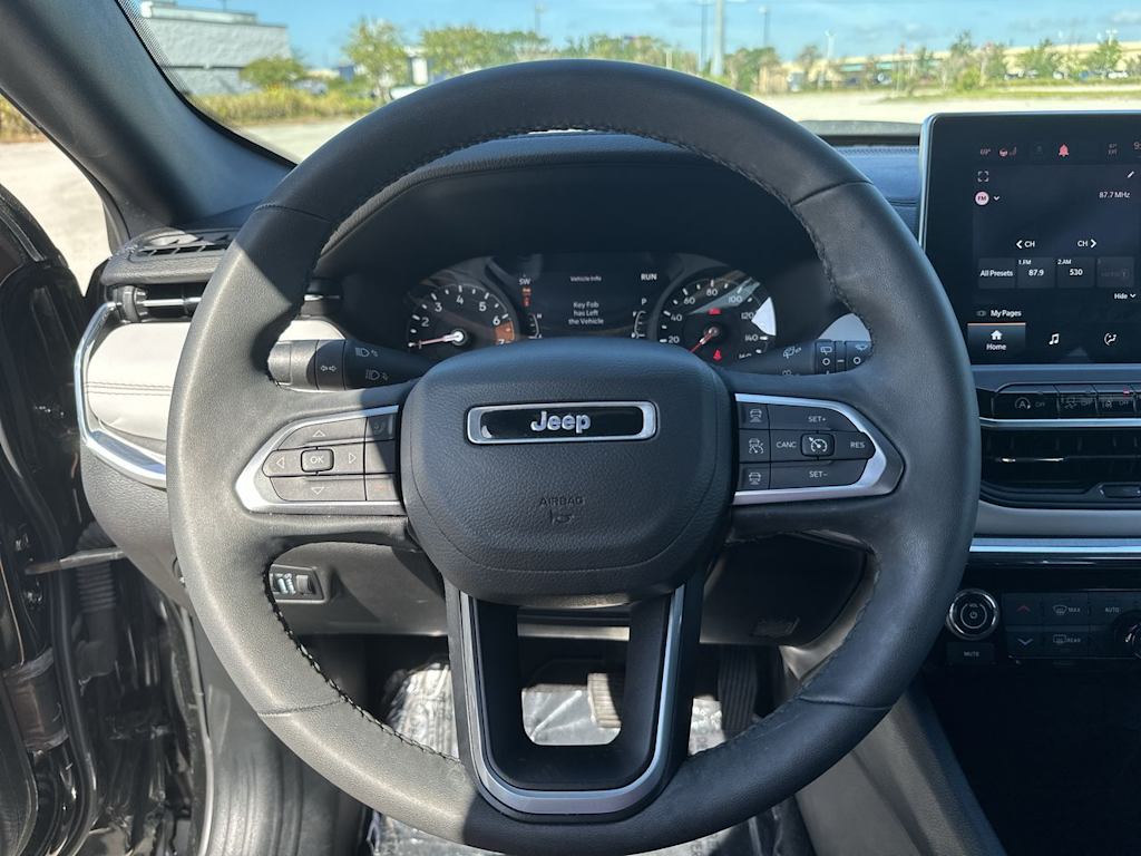 Thumbnail: 2023 Jeep Compass - 9