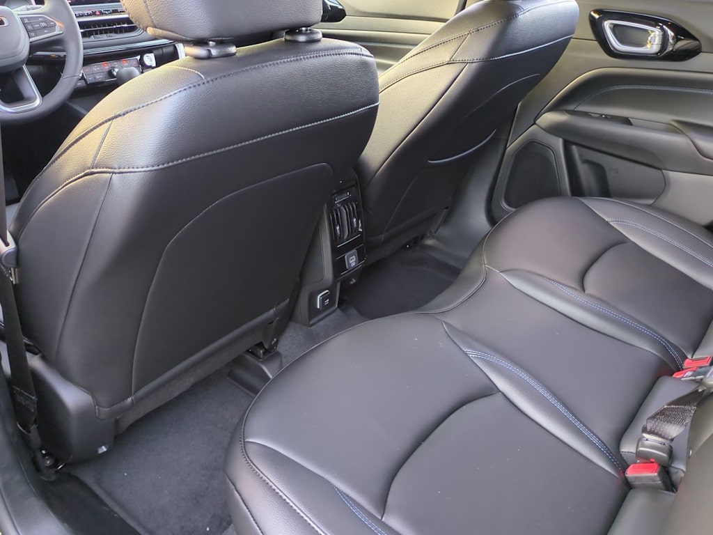 Thumbnail: 2026 Jeep Compass - 13