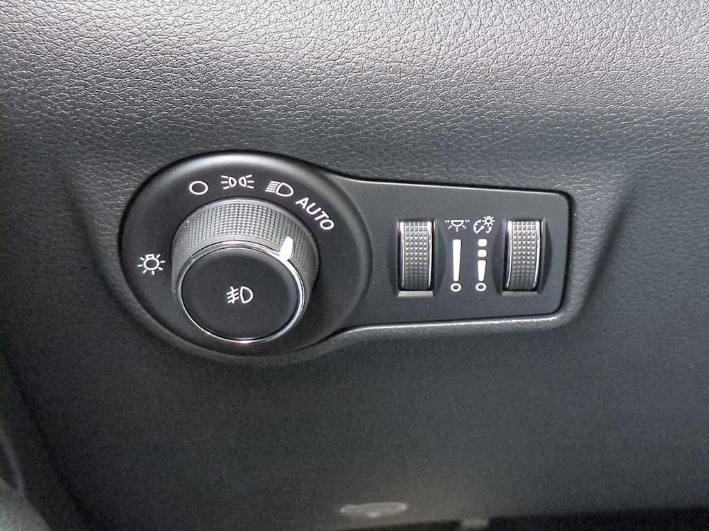 Thumbnail: 2026 Jeep Compass - 27
