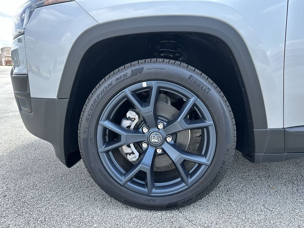 Thumbnail: 2026 Jeep Cherokee - 8