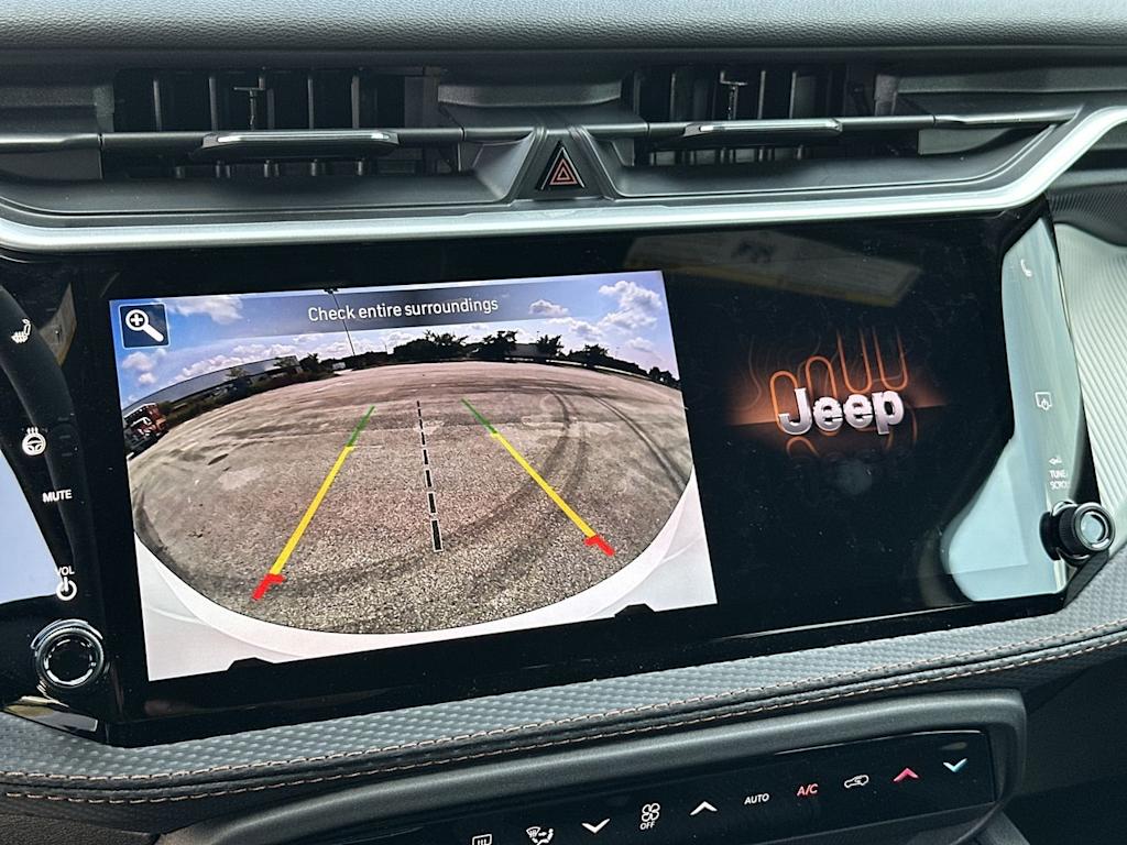 Thumbnail: 2026 Jeep Cherokee - 30