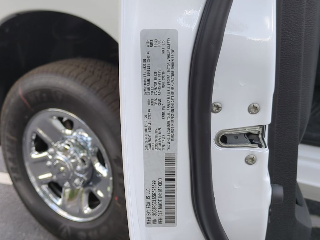 2025 RAM 2500 Tradesman 17
