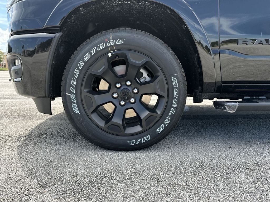 Thumbnail: 2026 RAM 1500 - 8