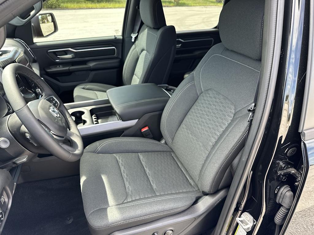 Thumbnail: 2026 RAM 1500 - 11