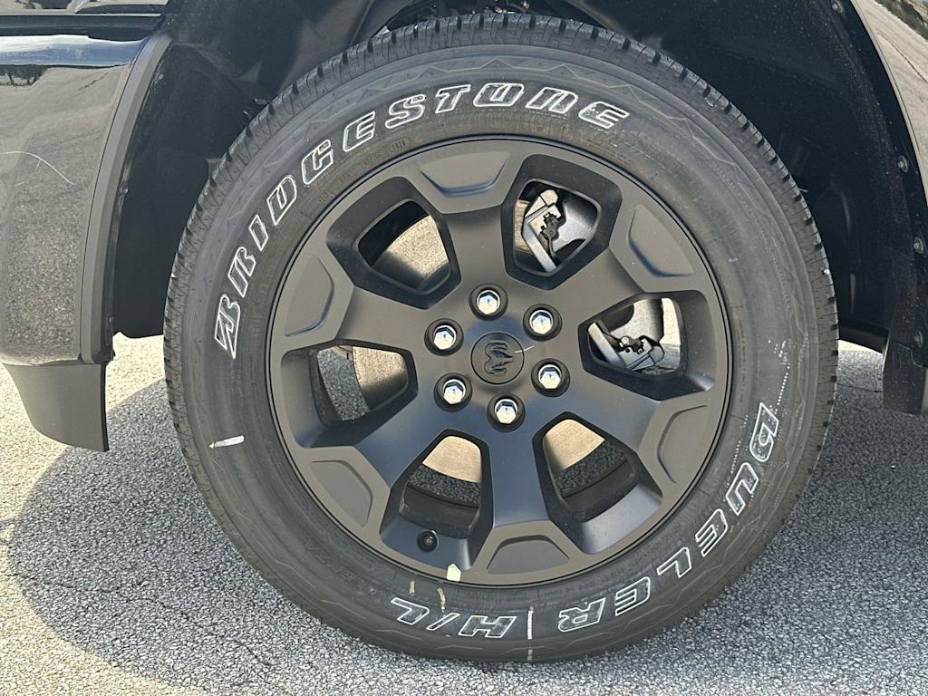 Thumbnail: 2026 RAM 1500 - 8
