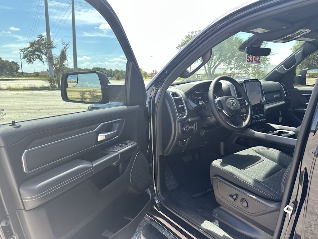 Thumbnail: 2026 RAM 1500 - 21