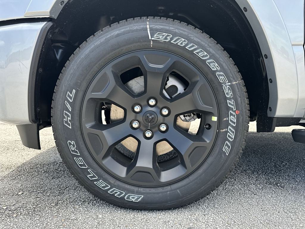 Thumbnail: 2026 RAM 1500 - 8